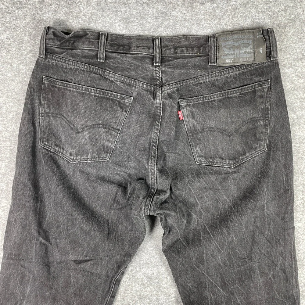 Levis Jeans Mens 40x30 (Fits 36x27) Black 501 Original Fit Button Fly Denim